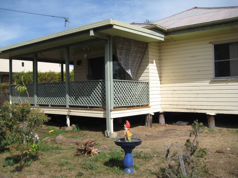 HIGHWAY FRONTAGE Picture 1