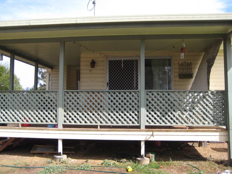 HIGHWAY FRONTAGE Picture 3