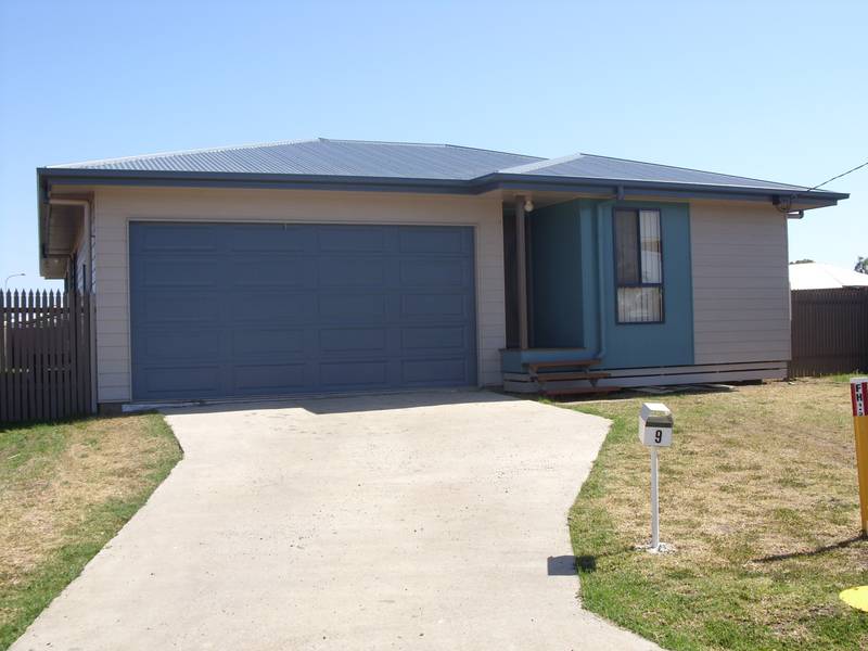 Charlthom Place Picture 3