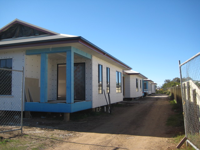 PRE RELEASE TOWN CENTRE PROPERTY - 4 UNITS Picture 2