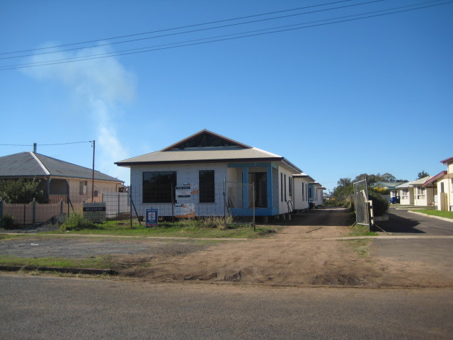 PRE RELEASE TOWN CENTRE PROPERTY - 4 UNITS Picture 1