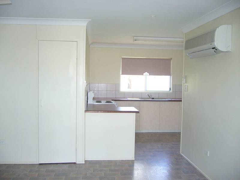 Neat as a pin Picture 3