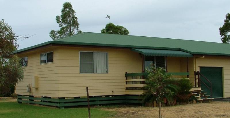 Neat as a pin Picture 1