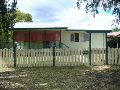 Neat home in quiet street Picture Neat home in quiet street Picture