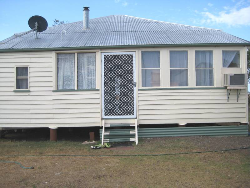 COUNTRY COTTAGE Picture 2