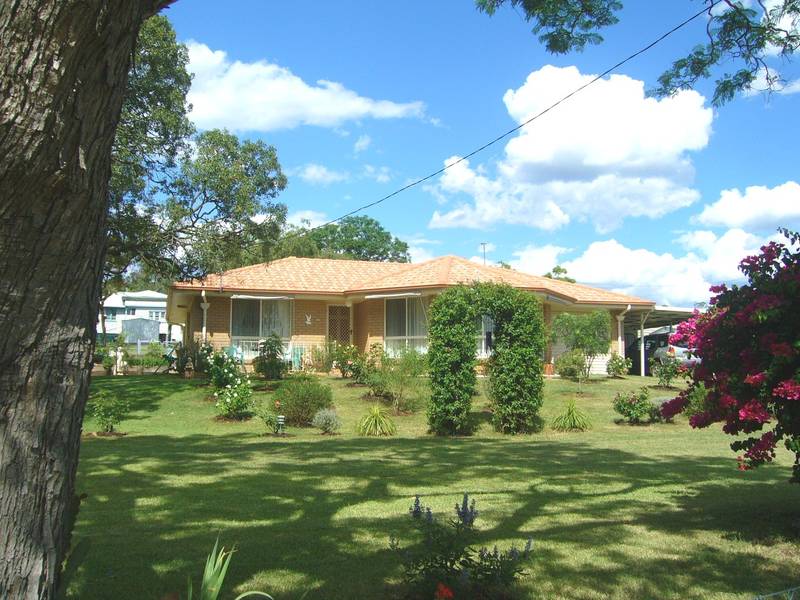 THE PLACE TO BE Picture 2