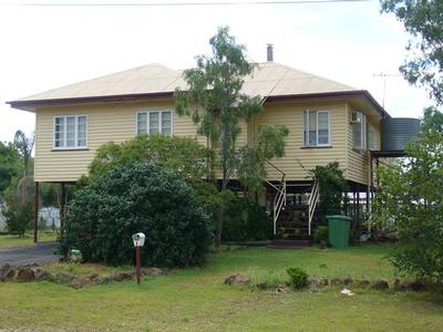 LARGE HOME WITH OPTIONS Picture