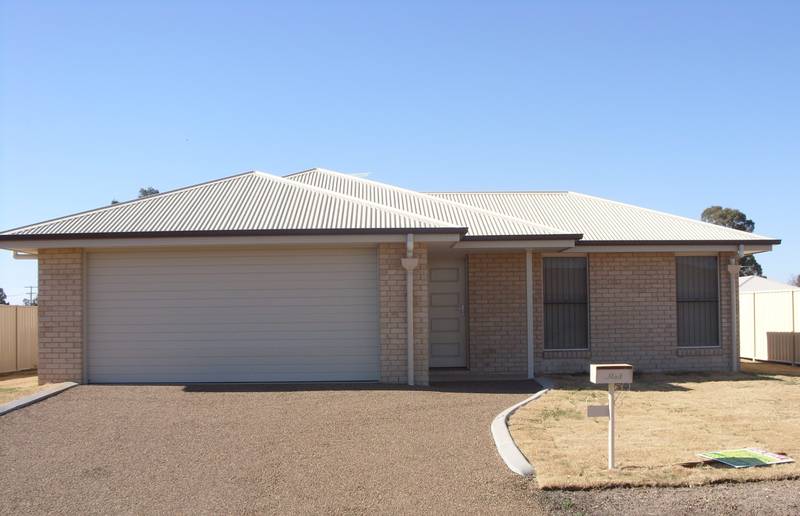 Barry Place Picture 1