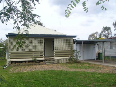 Cute Cottage Picture