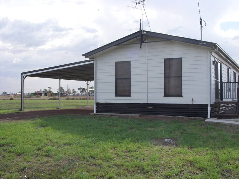 Plenty of room to move. Picture 2