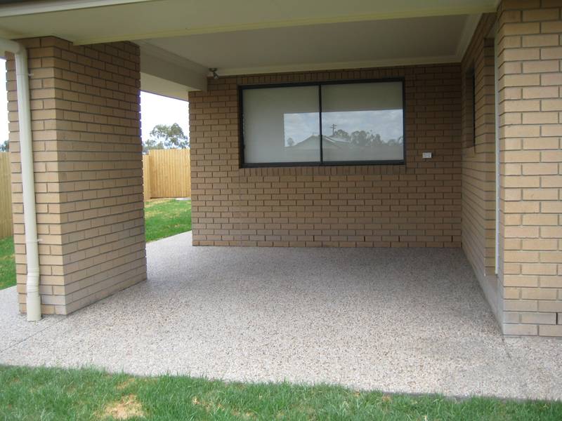 BRAND NEW WITH A VIEW Picture 3