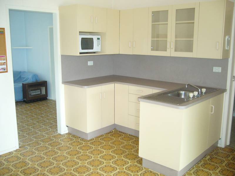 Moreton Street Picture 3