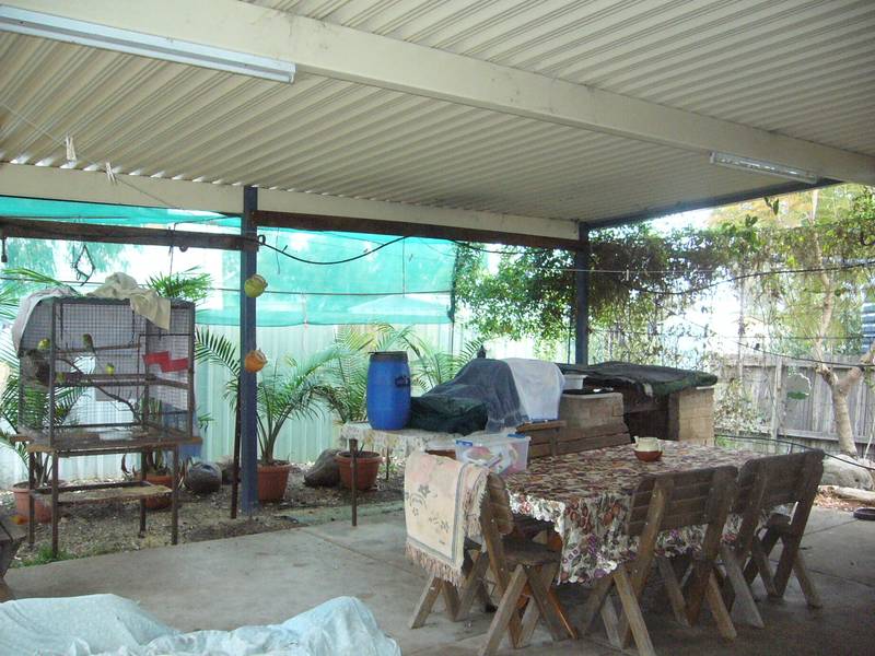 HIDDEN AWAY BUT CLOSE TO EVERYTHING Picture 3