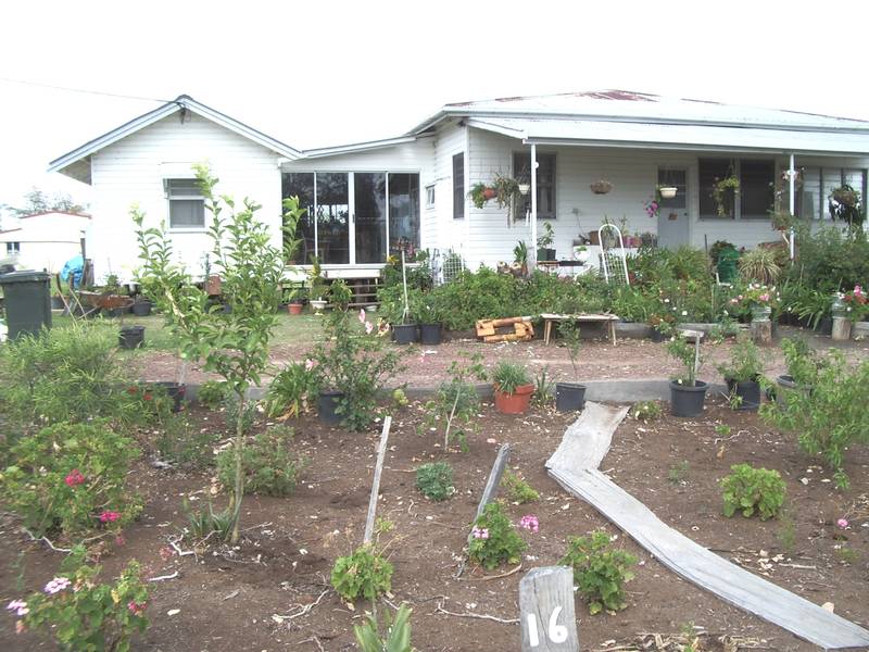 ROOM FOR THE KIDS.....AND THEIR FRIENDS Picture 2