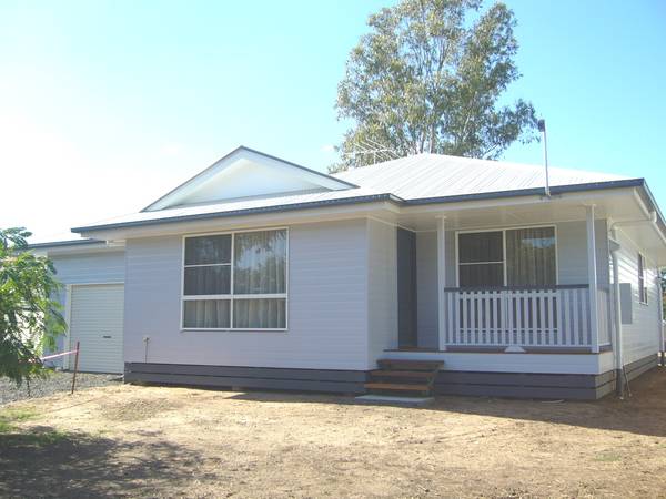 BRAND NEW HOME Picture 1