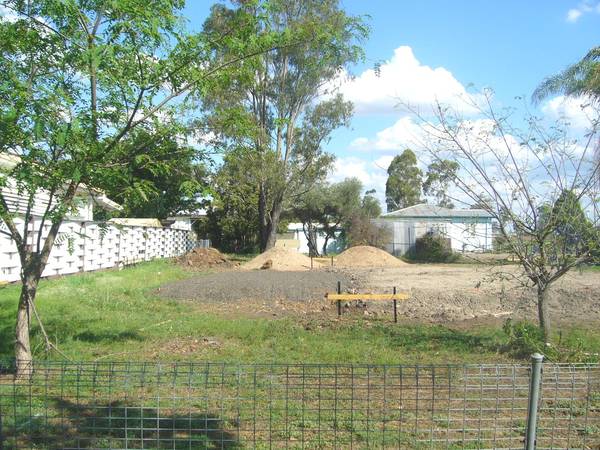 CLOSE YOUR EYES - AND IMAGINE Picture 2