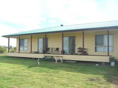 MINUTES FROM TOWN Picture MINUTES FROM TOWN Picture