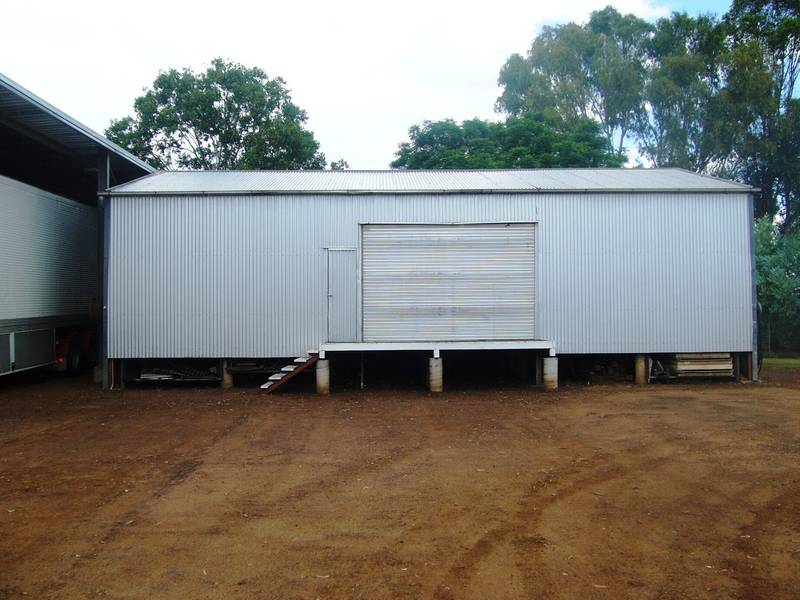 DEPOT, STORAGE AND WORKSHOP Picture 1