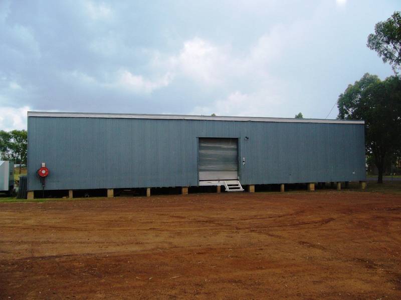 DEPOT, STORAGE AND WORKSHOP Picture 2