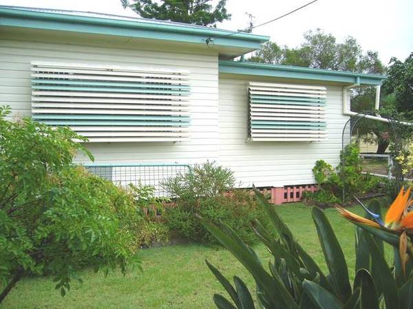 PACKING HIS BAGS Picture 3