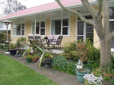 WATCH THE SUN GO DOWN ... Picture WATCH THE SUN GO DOWN ... Picture