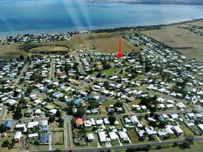 IDEAL INVESTMENT/HOLIDAY PACKAGE!!! Picture