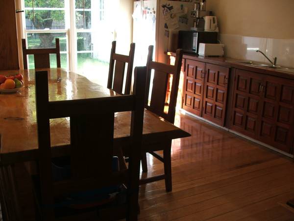 Cute Country Cottage Picture 3