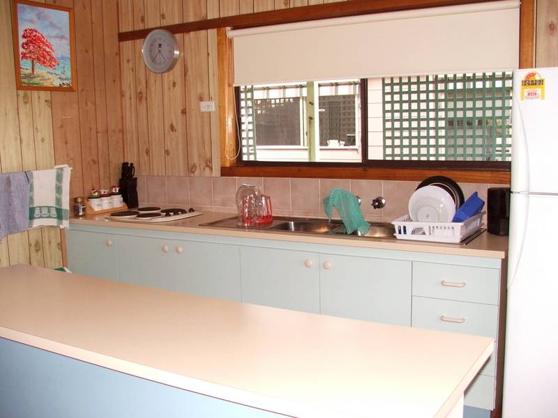 Cosy Coastal Cottage Picture 3