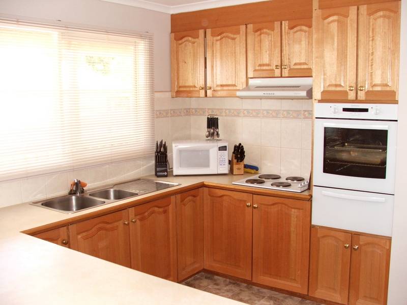 AN AFFORDABLE COASTAL HOME Picture 2