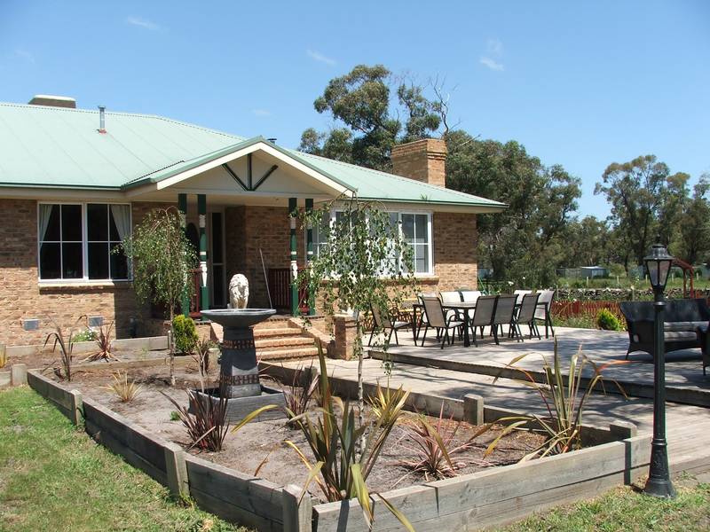 BASS
-
GRAND LIFESTYLE OPPORTUNITY! Picture 3