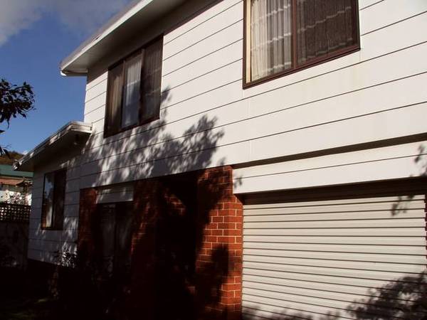 Substantial Home With Blue Bay Views! Picture 2