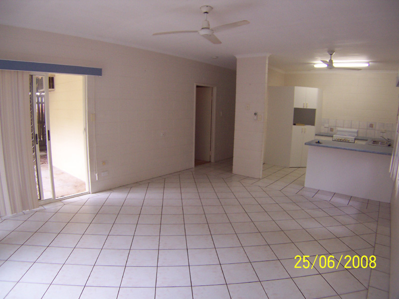 SUPER COTTAGE STYLE WITH POOL Picture SUPER COTTAGE STYLE WITH POOL Picture