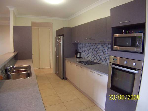 LOOKING GOOD AT A GREAT PRICE Picture 3