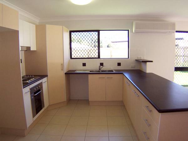 EXECUTIVE HOME Picture