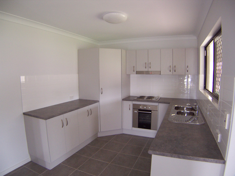 EXECUTIVE FAMILY HOME Picture 2