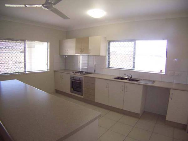 SAY HELLO TO A QUALITY BUY Picture