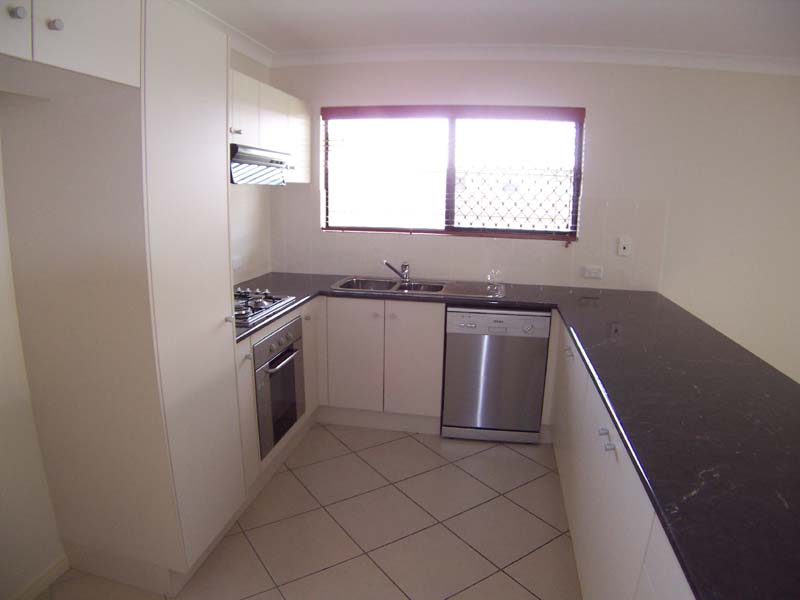 QUIET LIVING Picture