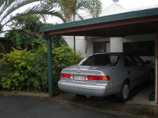 FUNKY TOWNHOUSE Picture 3