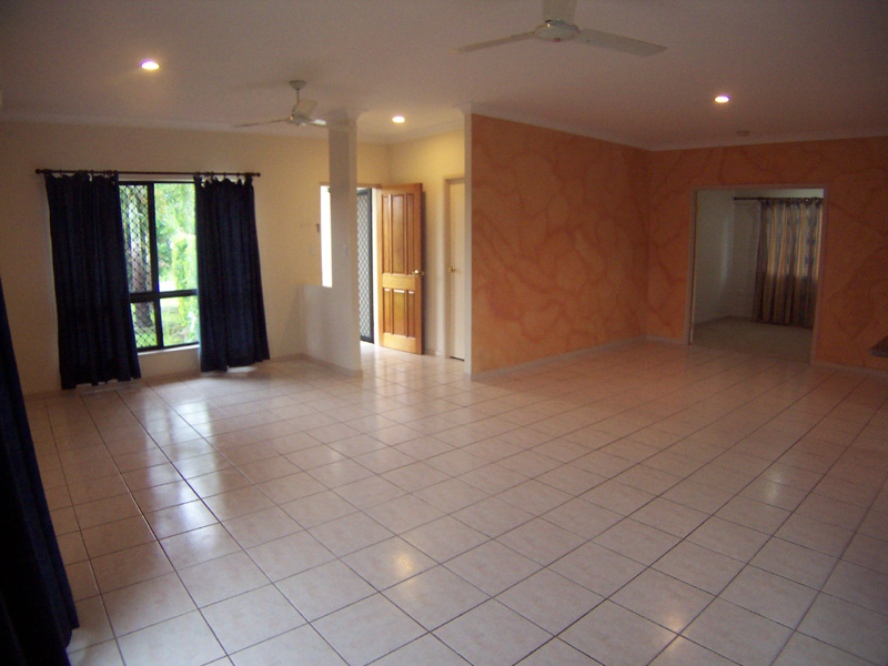 UPMARKET FAMILY HOME Picture