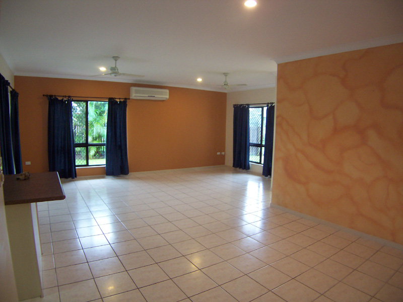 UPMARKET FAMILY HOME Picture