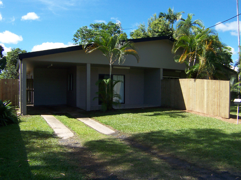 PEACEFUL LIVING AT ITS BEST Picture 3