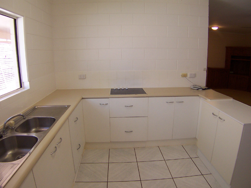 PRIVATE LOCATION Picture 3