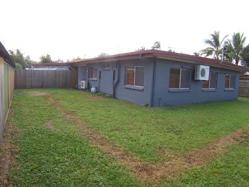 RENOVATED 3BRM DUPLEX Picture 3