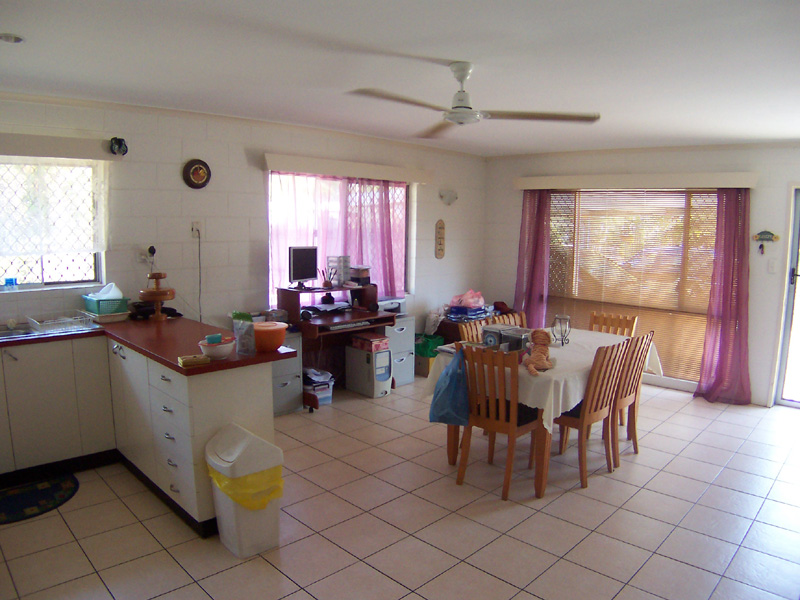 SENSATIONAL DUPLEX Picture 3