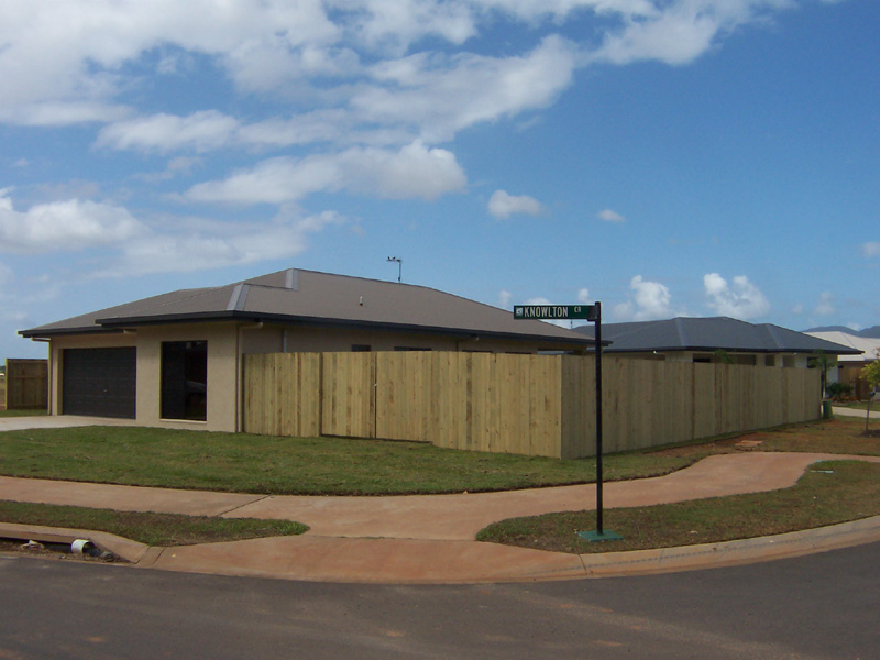 FIRST WEEK RENT FREE!!! - BRAND NEW AND READY TO BE LIVED IN - Picture 2