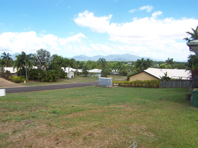 LARGE BLOCK HIGH IN MOUNT SHERIDAN Picture 1