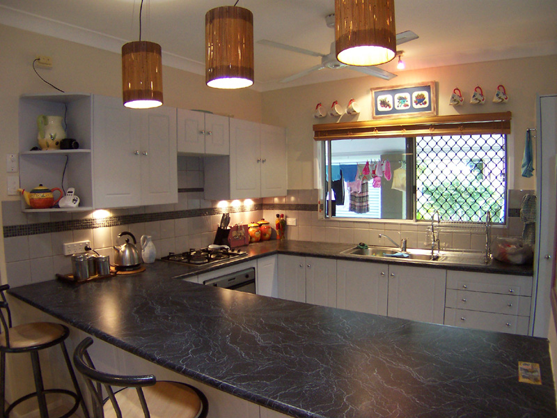 THIS ONE IS DEFINATELY A SURPRISE PACKAGE Picture 2