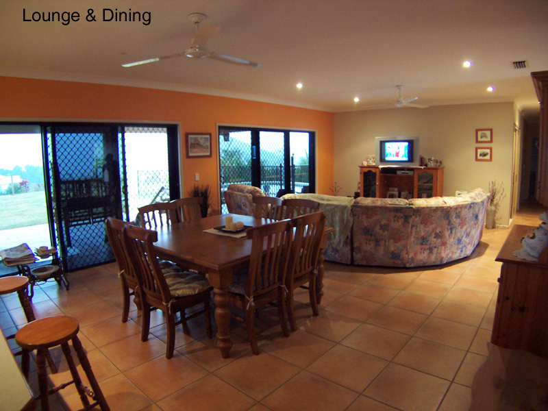 SENSATIONAL ACREAGE Picture 3