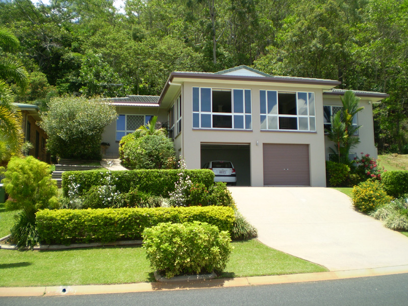 Location, Style and Views Picture 1