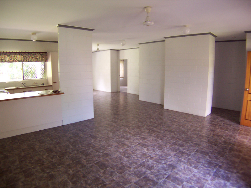 OUTSTANDING FAMILY HOME Picture 3